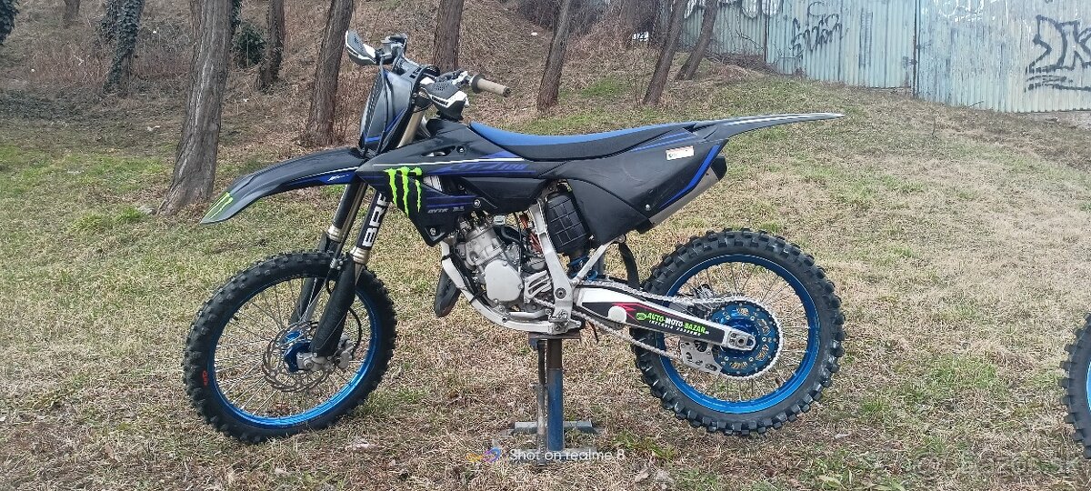 Yamaha YZ 125