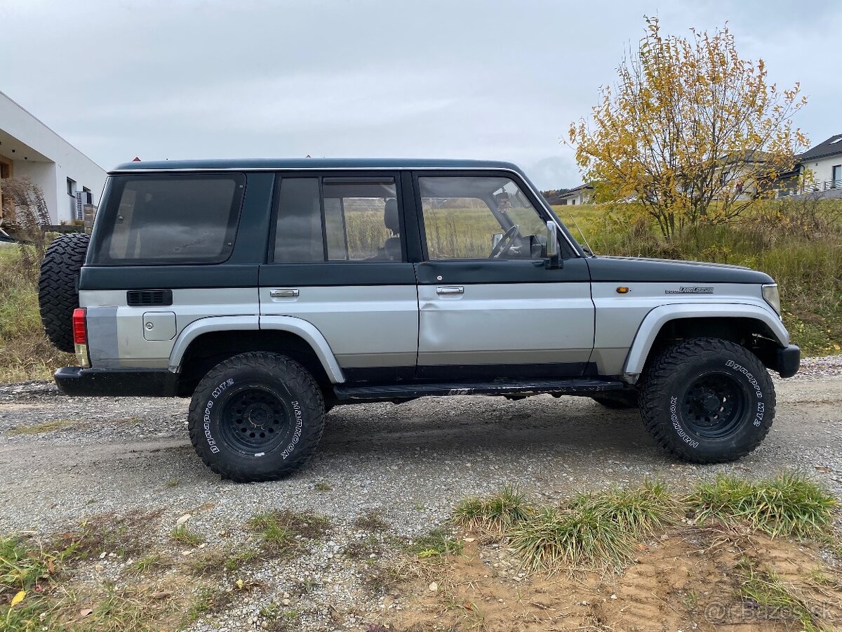 Toyota Land Cruiser LJ78 2.4 turbo automat