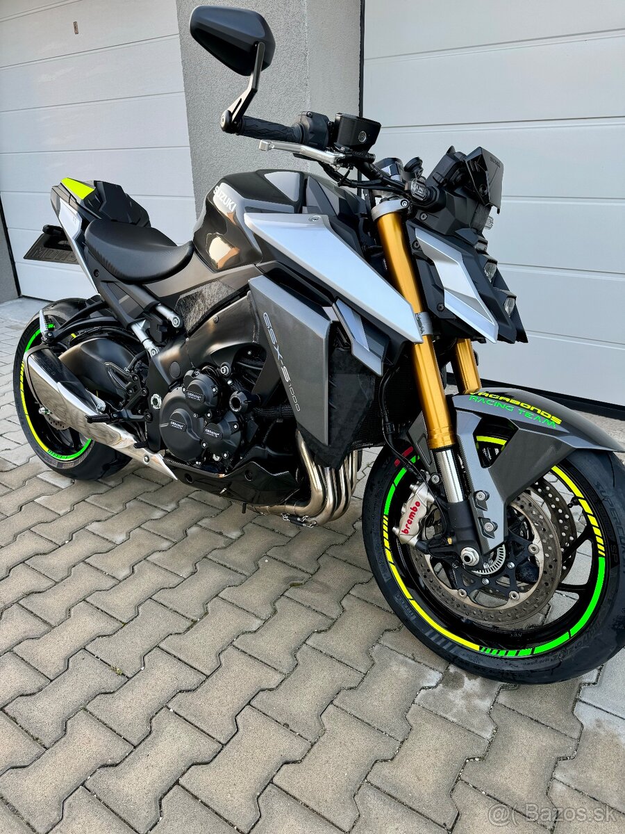 Suzuki GSXS 1000