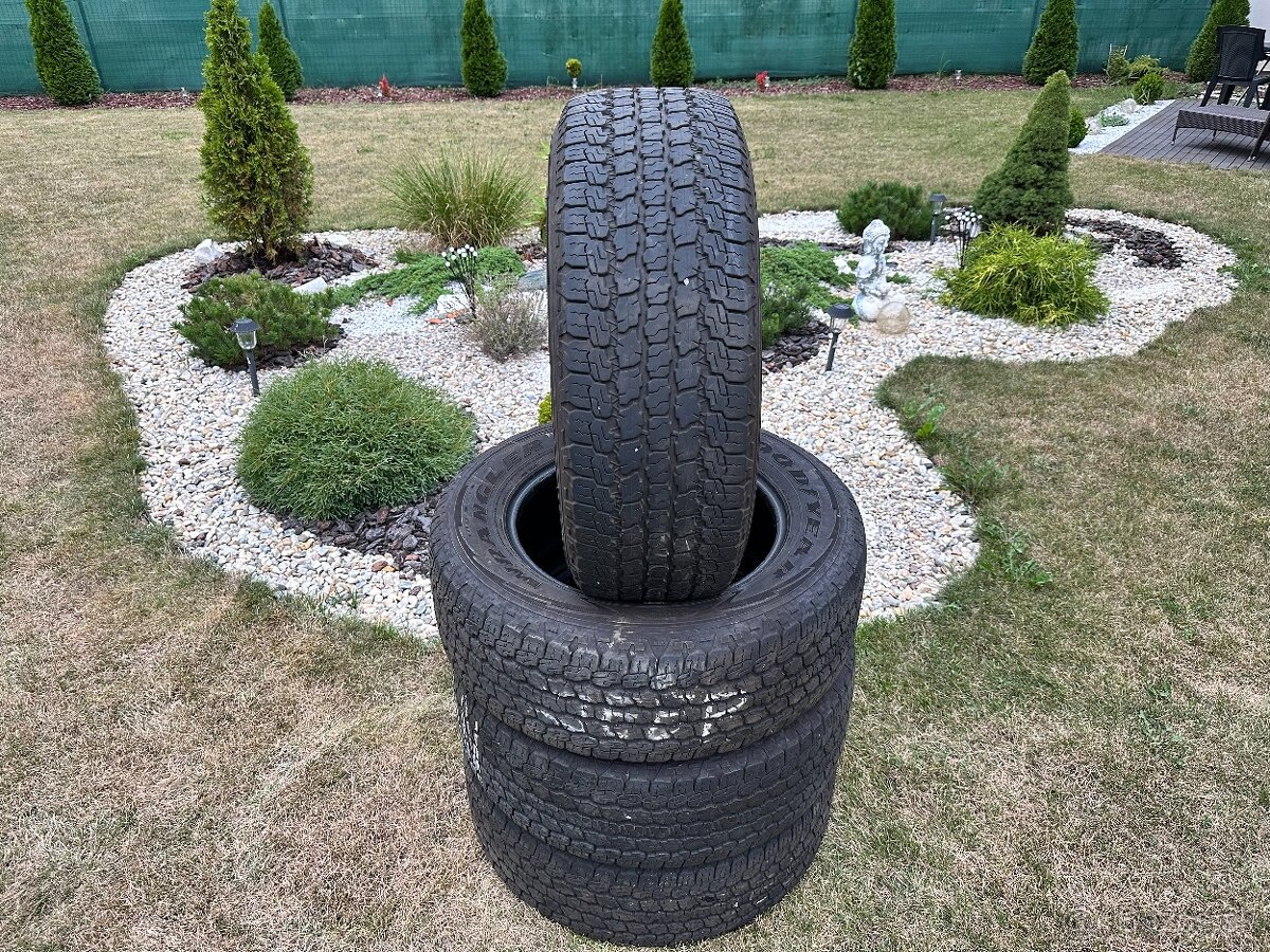 Celoročné 4ks pneu Goodyear Wrangler 265/60 R18