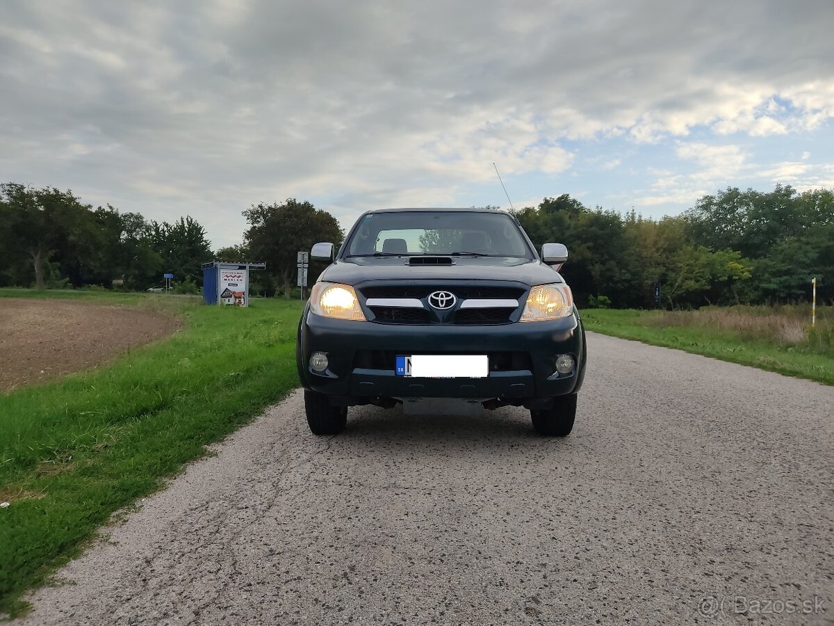 Toyota Hilux 4x4, Extra Cab, 2,4 D-4D, rv.2008