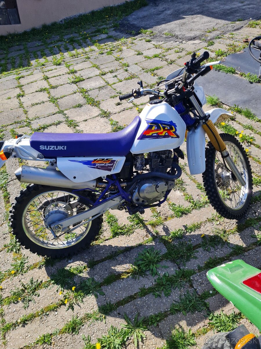 Suzuki 125 DR