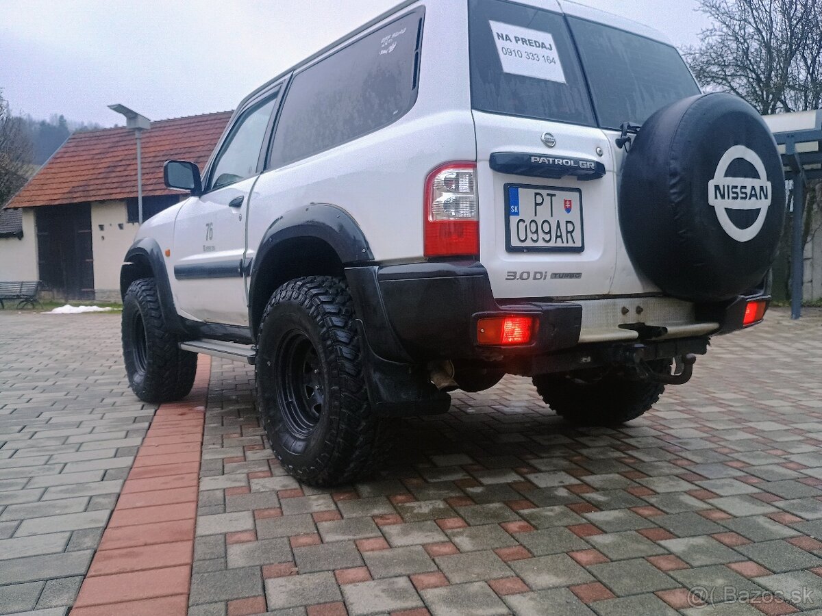 Predám Nissan patrol y61