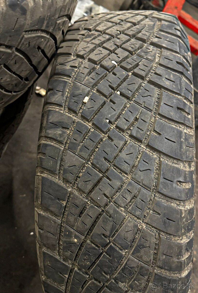 General grabber AT 245/70R17 110S