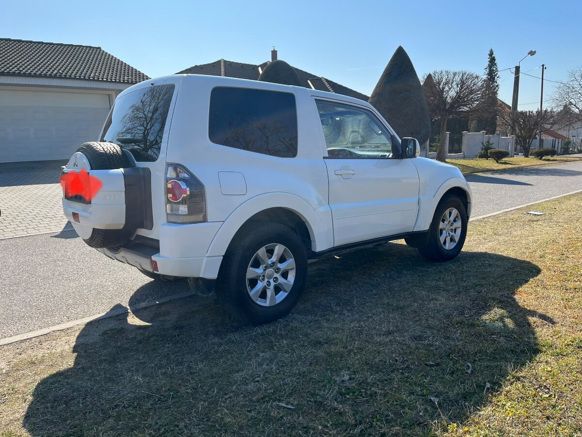 Mitsubishi Pajero 3.2 di-d 147kw 2012