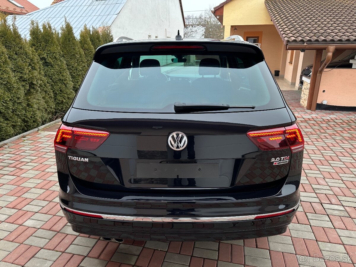 VW Tiguan 2.0 TDI 140kw DSG 4Motion Virtual Cockpit R-Line