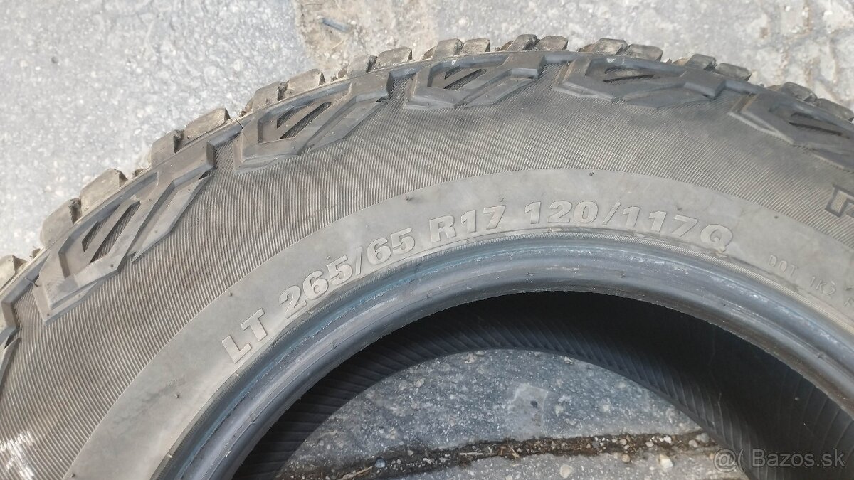 pneu  265/65 R17