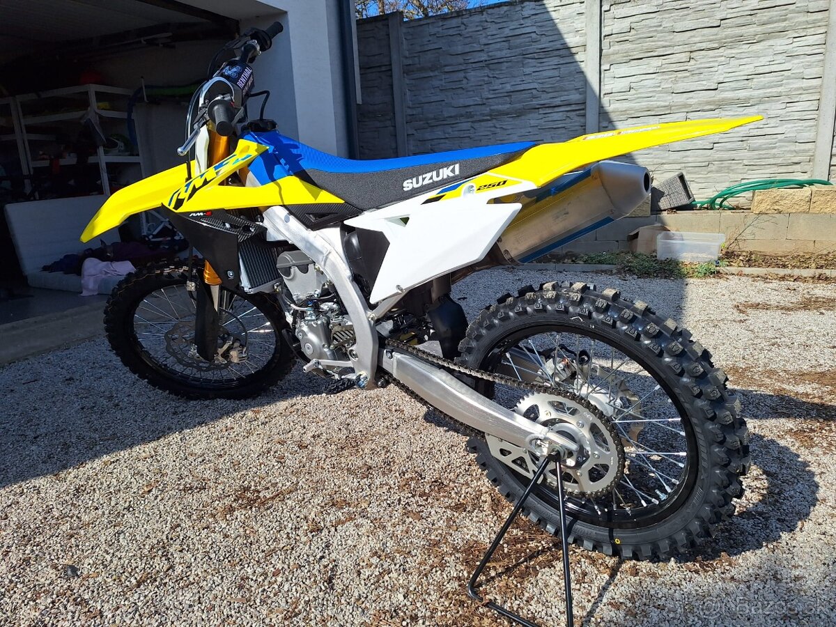 Suzuki RMZ 250