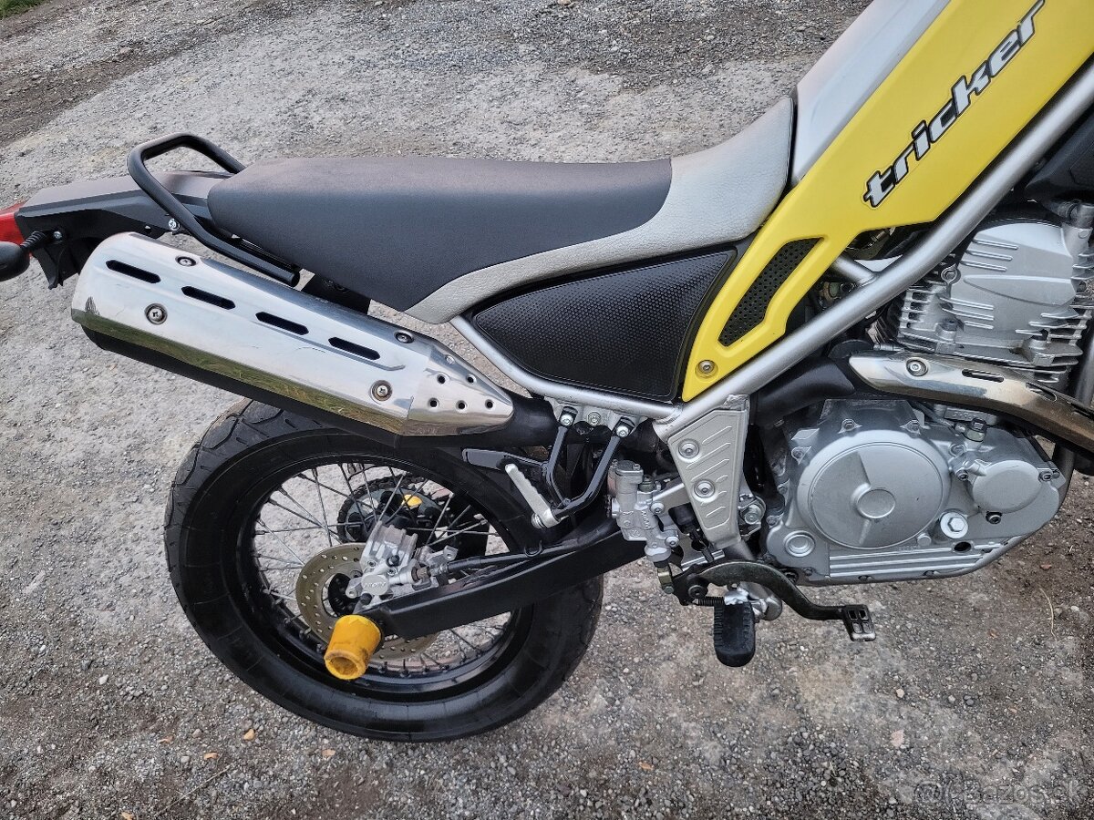 Yamaha XG 250 Tricker doklady