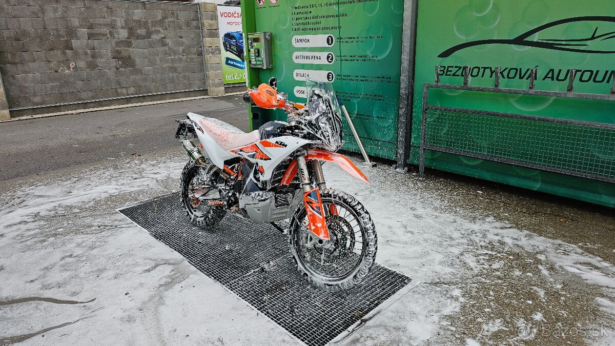 KTM Adventure 890R