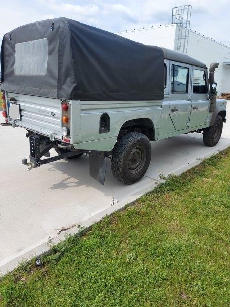 LANDROVER DEFENDER crew cab. 110 Last edition