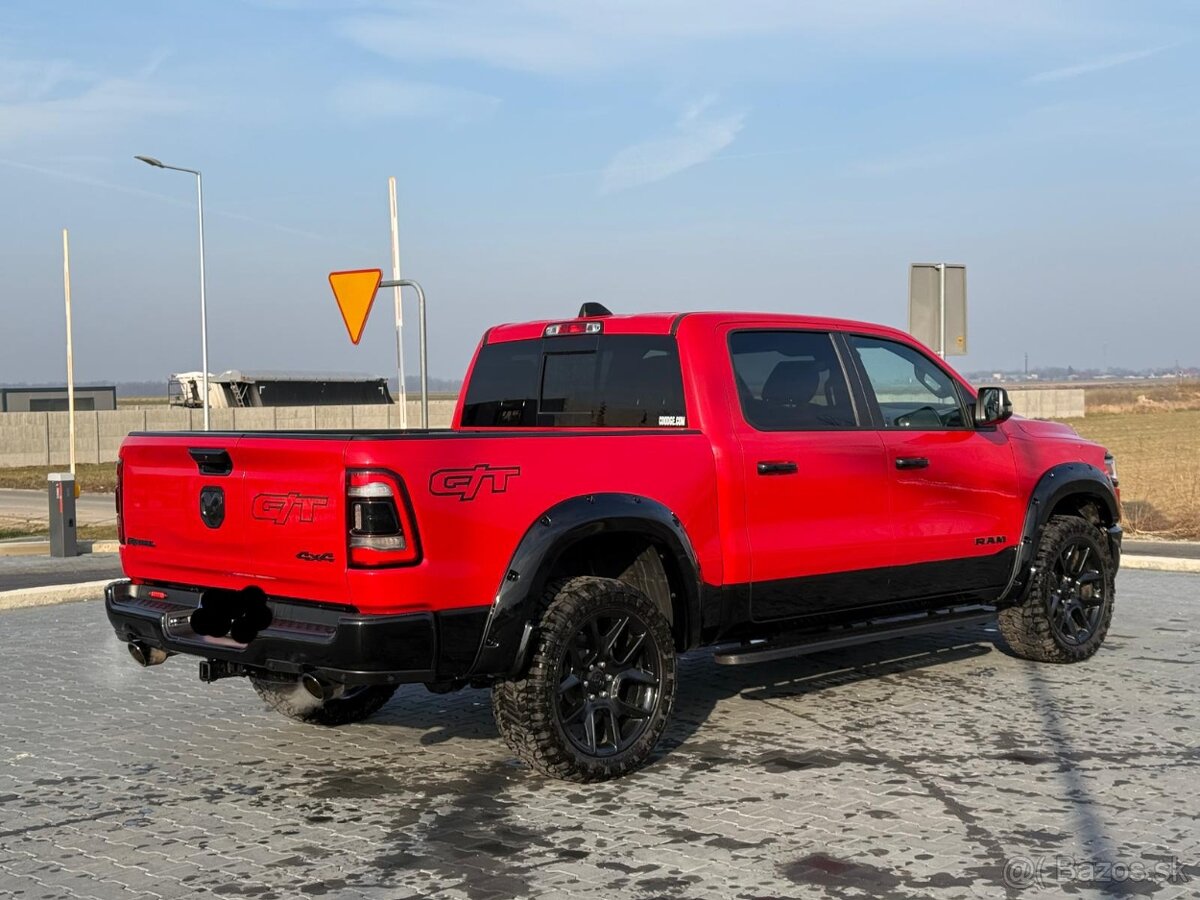 DODGE RAM 1500 5,7 HEMI 2023 GT 17 000 km