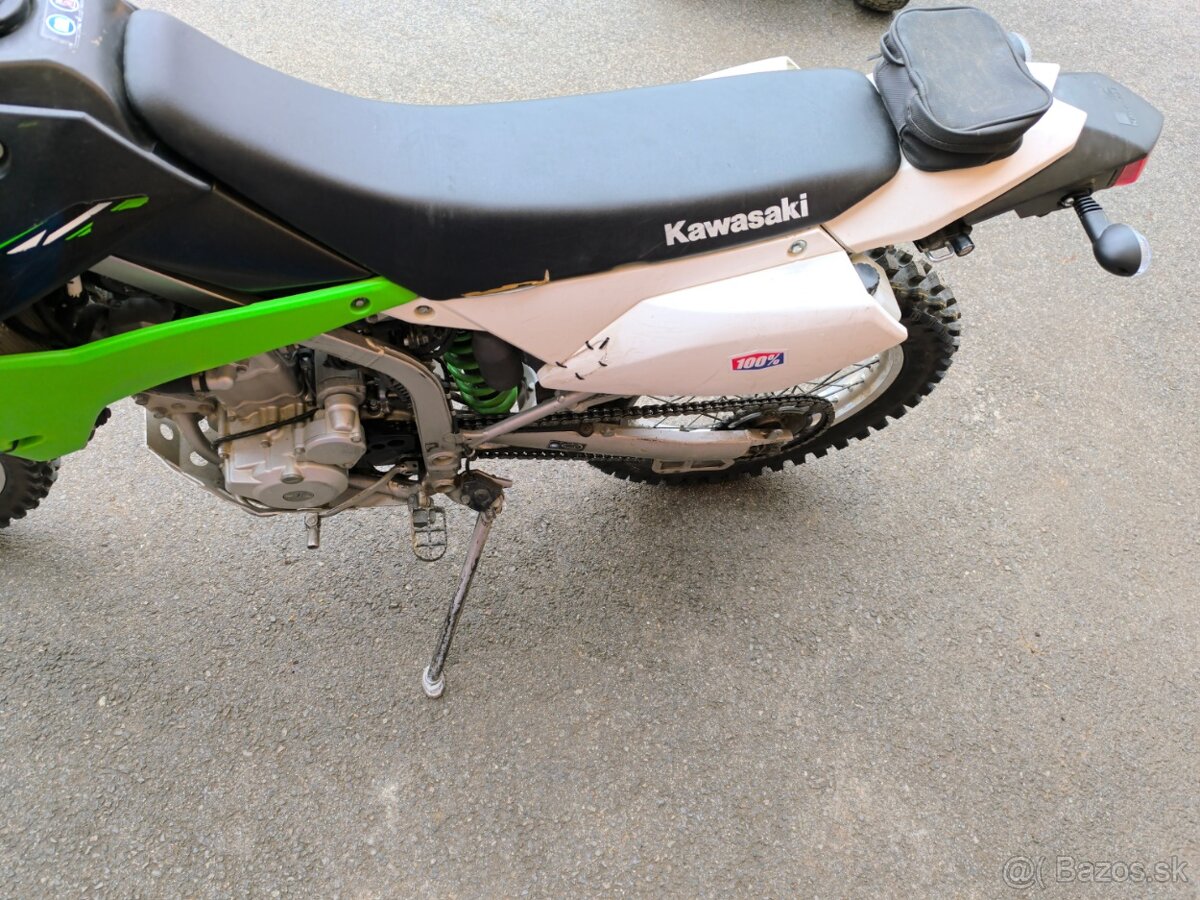 Predám motorku Kawasaki KLX 250