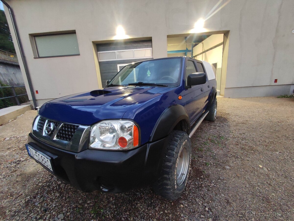 Predám Nissan Navara d22 2.5 98 kw