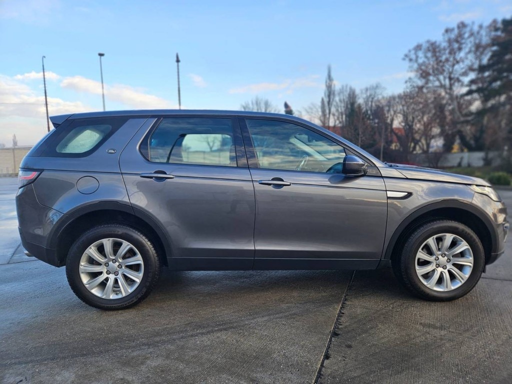 Land Rover Discovery Sport 2.0L 4X4 180k Luxury AT