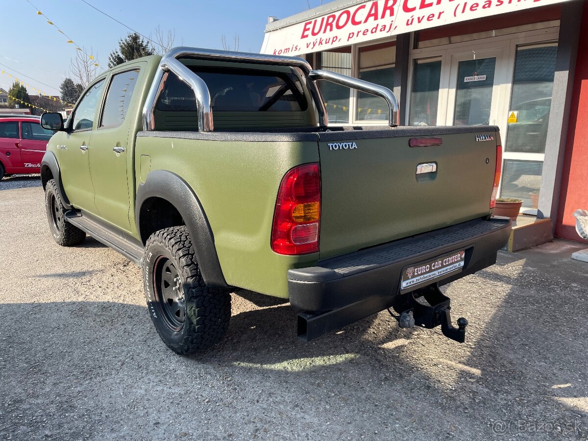 Toyota Hilux DC 3.0 D-4D Sol 4x4-automat