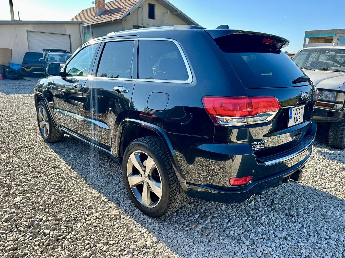 Jeep Grand Cherokee 3,6b 211kw rok 2015