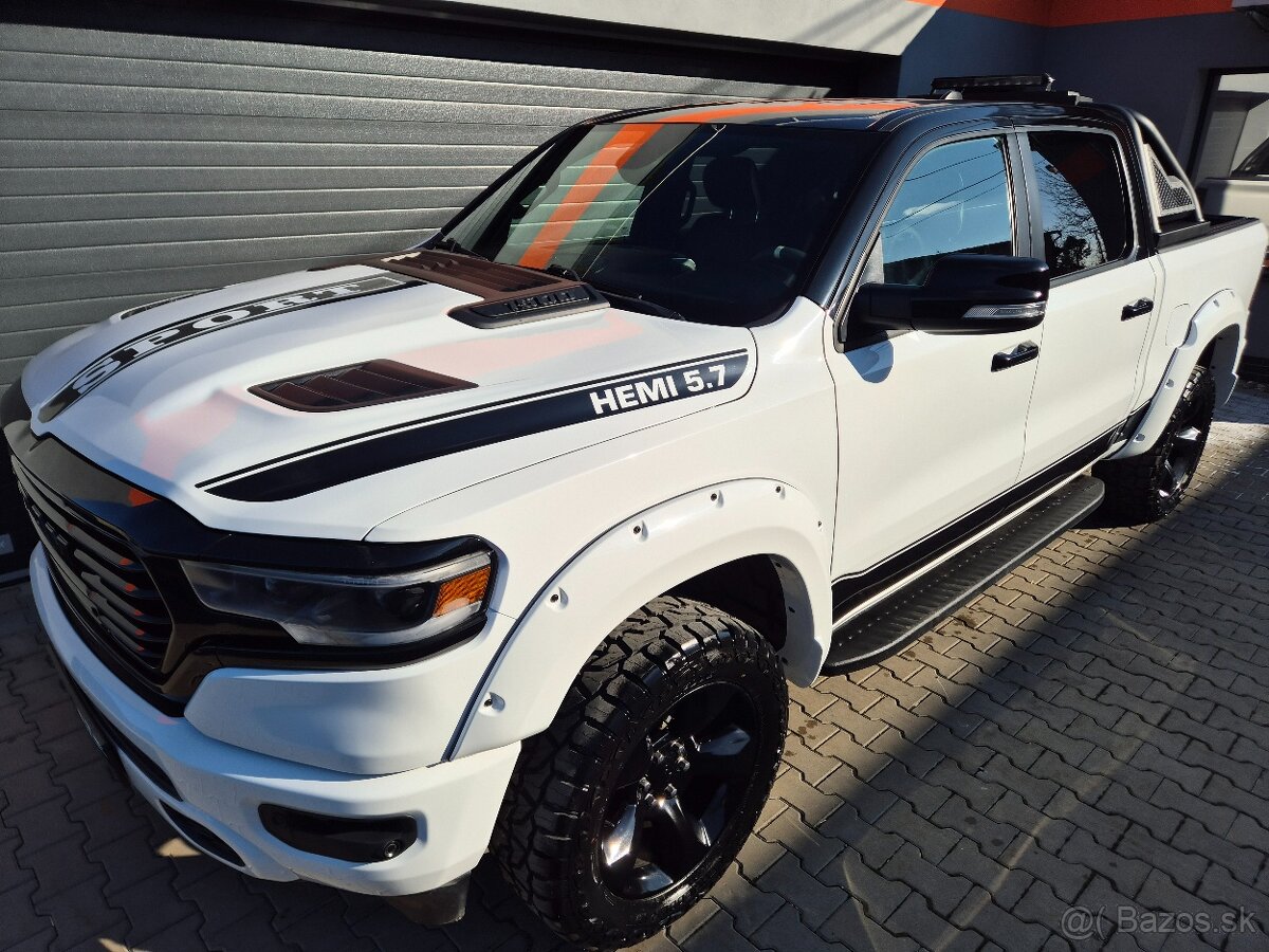 DODGE RAM 1500 5,7 HEMI 2022 SPORT