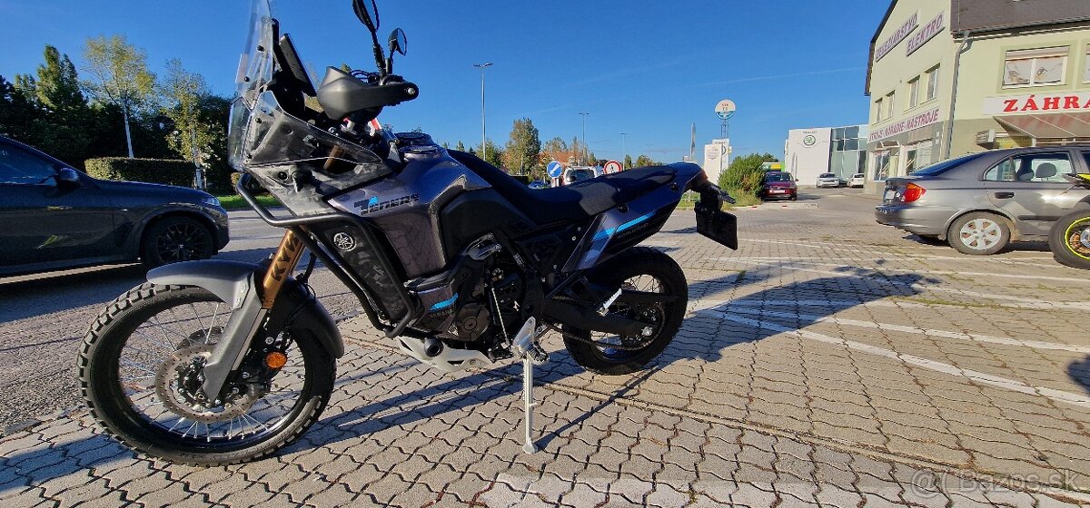 YAMAHA TENERE World Raid 700  DEMO