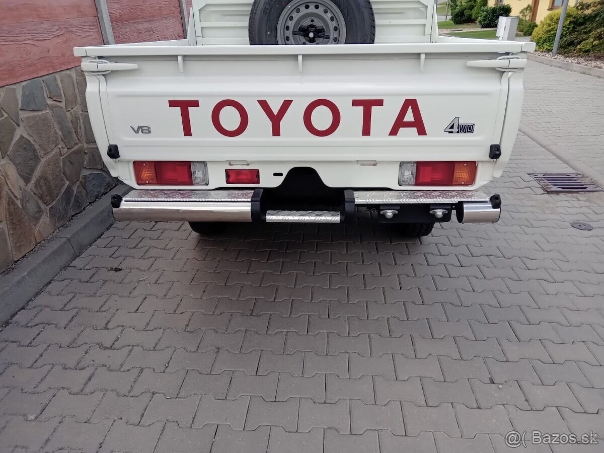 Land Cruiser 79 VDJ 4,5TD V8 Pick Up,4x4, 200PS,Manuál,Klima