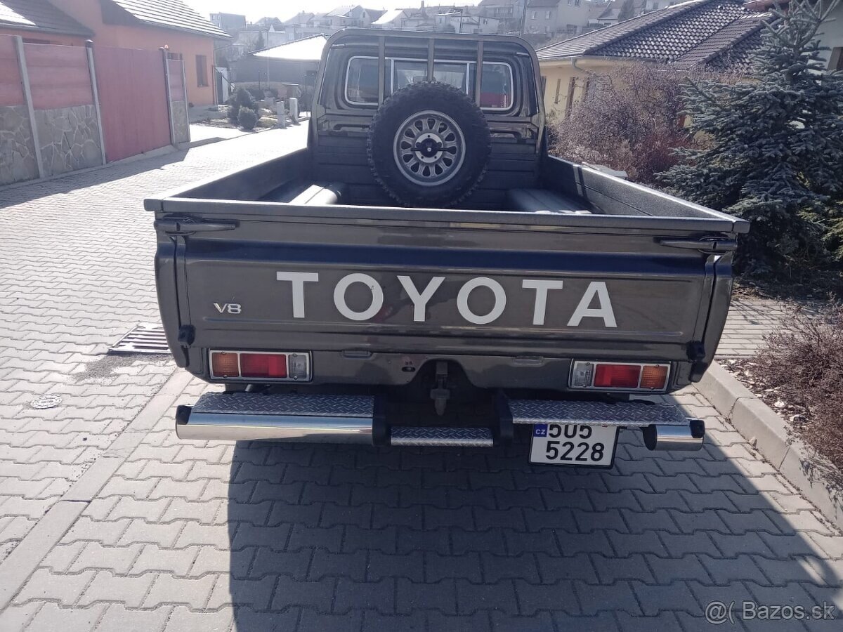 Land Cruiser 79 VDJ 6x6 4,5TD V8 200 PS, Speciál, MAX.Výbava