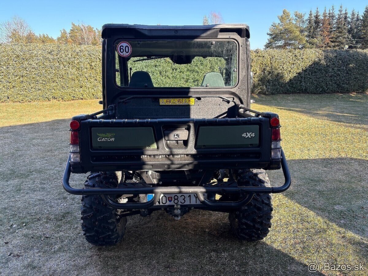 John deere Gator