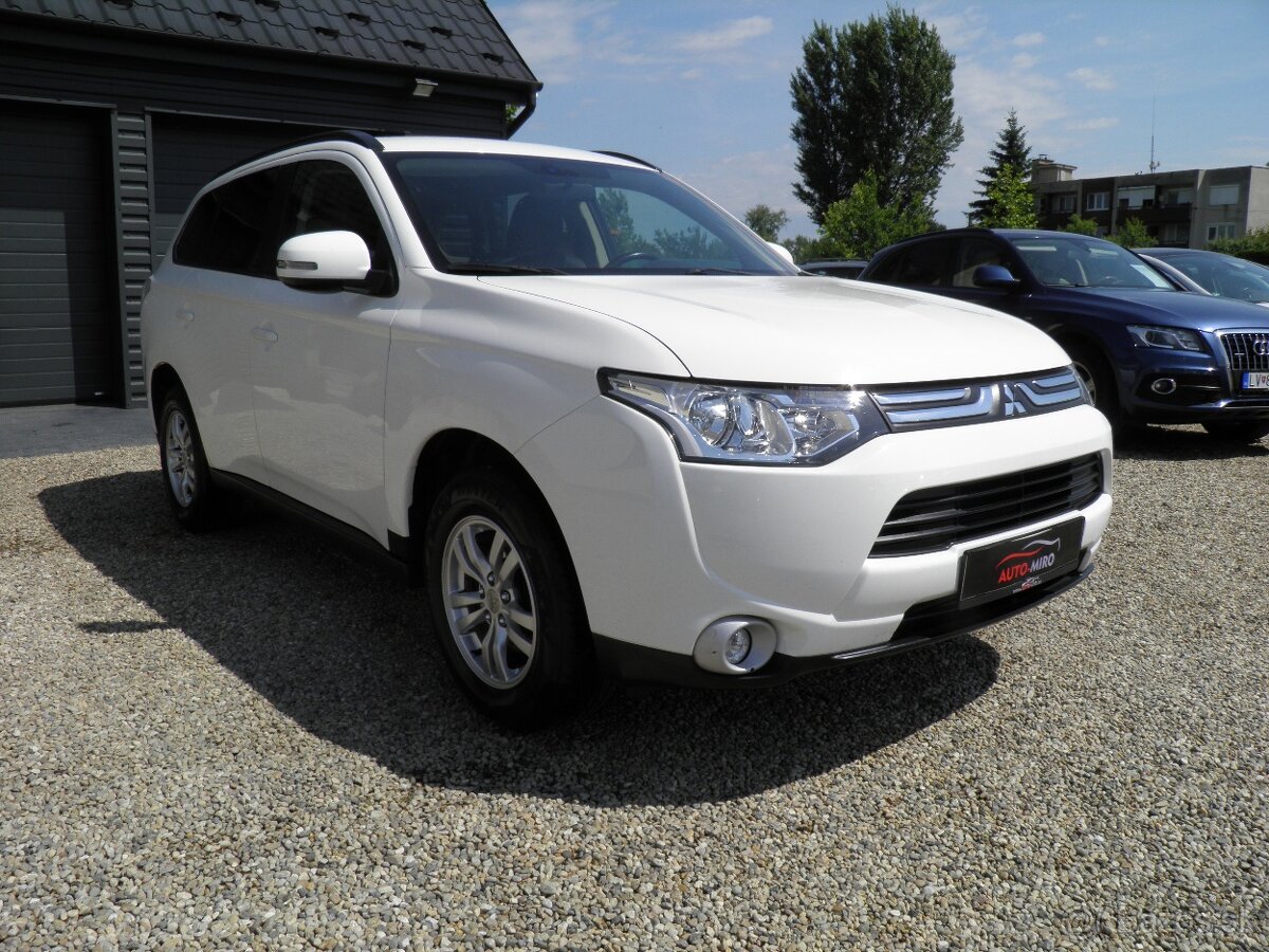 Mitsubishi Outlander 2.2 DI-D Intense A/T