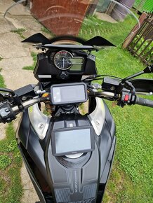 Suzuki Vstrom DL 1000 - 4