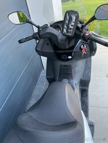 Kymco Downtown 300ie - 4