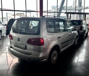 Volkswagen Touran 1.6 TDi DSG 7 miest - 4