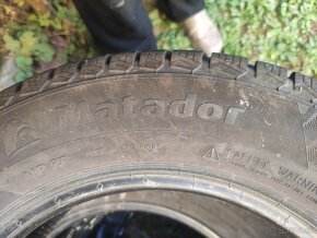 Predám zimné pneu.165/70 R14  Matador - 4