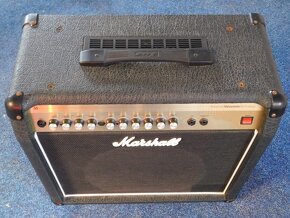 Predám kombo Marshall AVT50X - 4