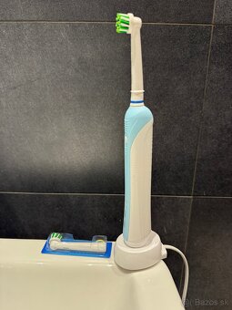 Elektrická zubná kefka Oral B Braun Pro so senzorom tlaku - 4