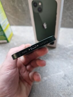 Predám iPhone 13 Zelený 128GB zdravie 93 Percent - 4