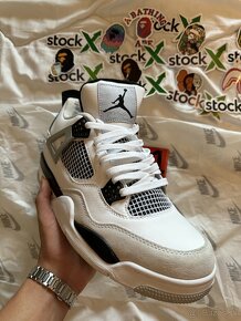 Jordan 4 - 4