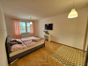Veľký 2-izbový byt s priestrannou loggiou / 65 m2 / - Bytča - 4