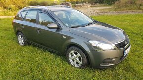 Kia Ceed Combi SW - 4