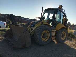 Traktorbager new holland 115b - 4