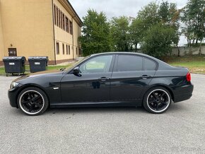 BMW E90 LCI 318d - 4