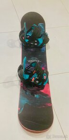 Predám komplet snowboardový set 132cm - 4