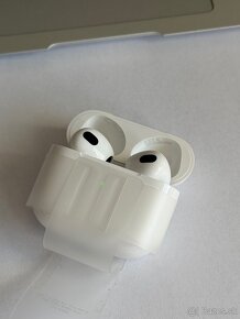 Apple AirPods 3. generácie - Nové, rok záruka - 4