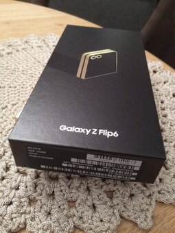 Samsung Galaxy Z flip 6 256GB Yellow - 4