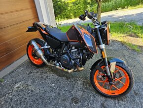 KTM DUKE R 690 2018 4500km  54kw - 4