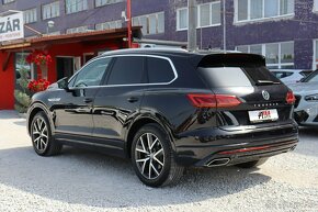 Volkswagen Touareg 3.0 V6 TDI SCR 286k R-Line 4 Motion - 4