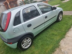 Predám Opel Corsa 1.0  12V - 4