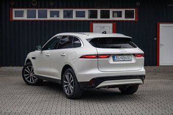 Jaguar F-Pace P400e Plug-in Hybrid - 4