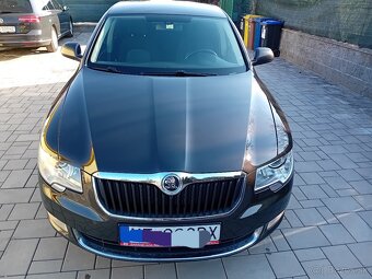 Škoda Superb 2011 2.0tdi DSG Elegance - 4