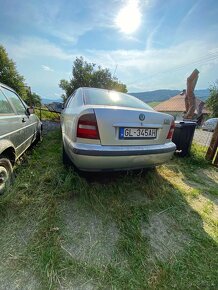 Škoda Octavia 1.6 benzín - 4