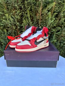 Air Jordan 1 Retro High Off-White Chicago - 4