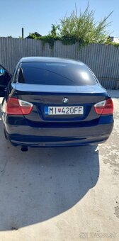 Bmw e90 320d - 4